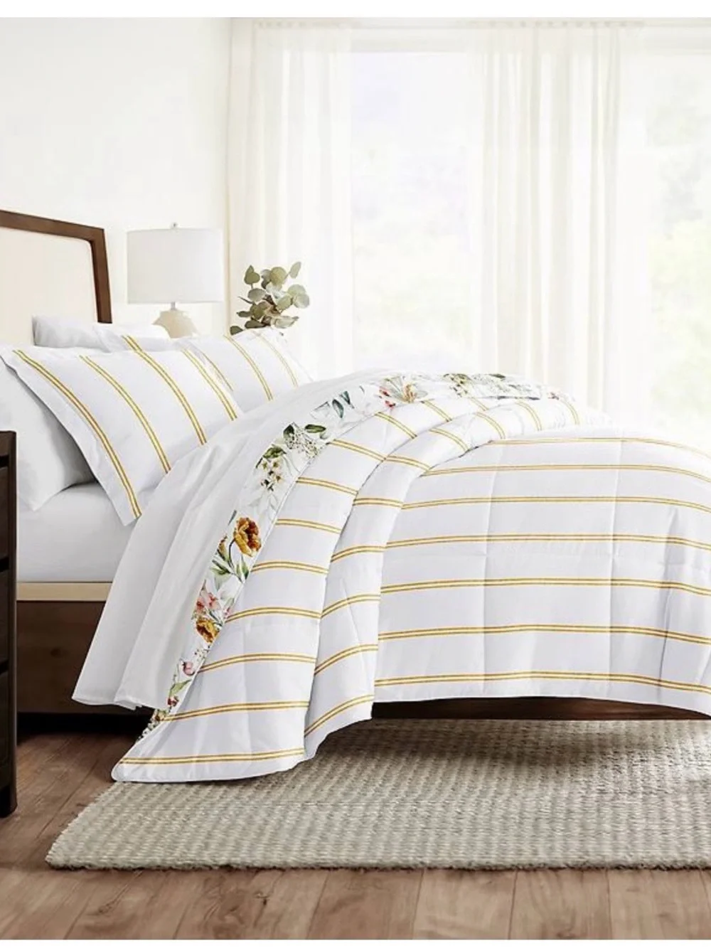 Home Collection Floral White Comforter with Multicolor Accents